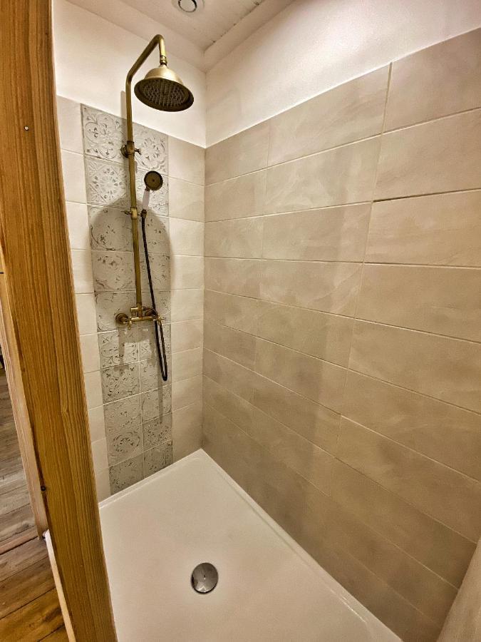 U Pasturellu Bed & Breakfast Pioggiola Bagian luar foto
