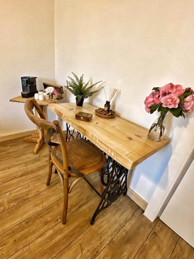 U Pasturellu Bed & Breakfast Pioggiola Bagian luar foto