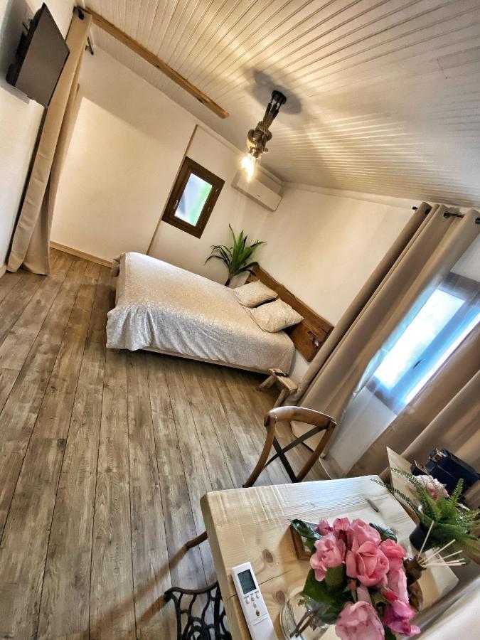 U Pasturellu Bed & Breakfast Pioggiola Bagian luar foto